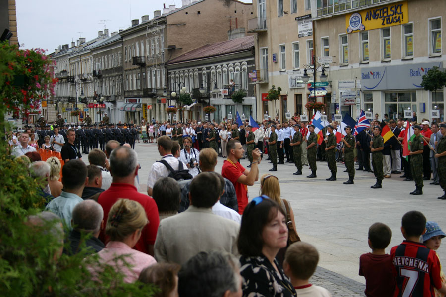 Line Up